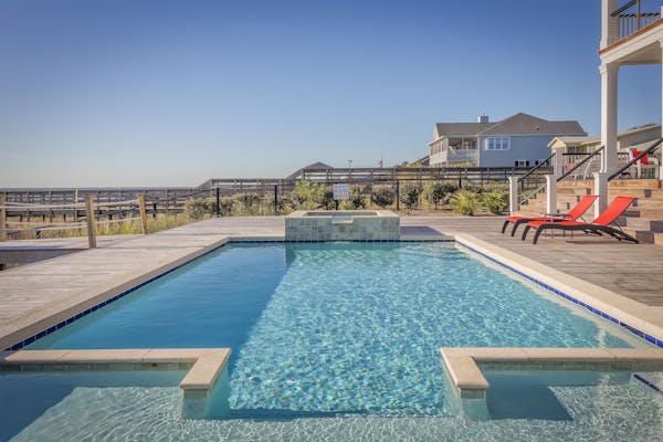 Secure Access, Safer Pools: A Locksmith’s Perspective on Drowning Prevention
